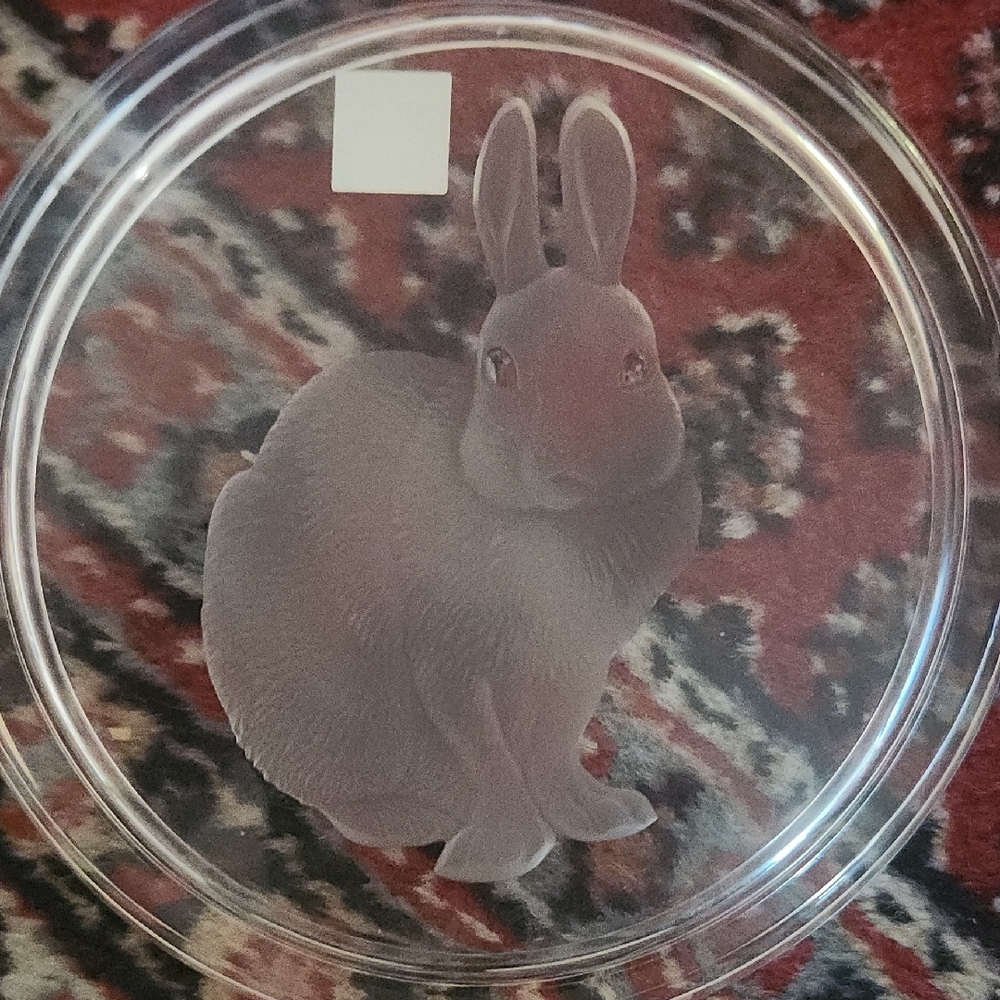 Crystal Hoya Rabbit Paperweight - Picture 3 of 4